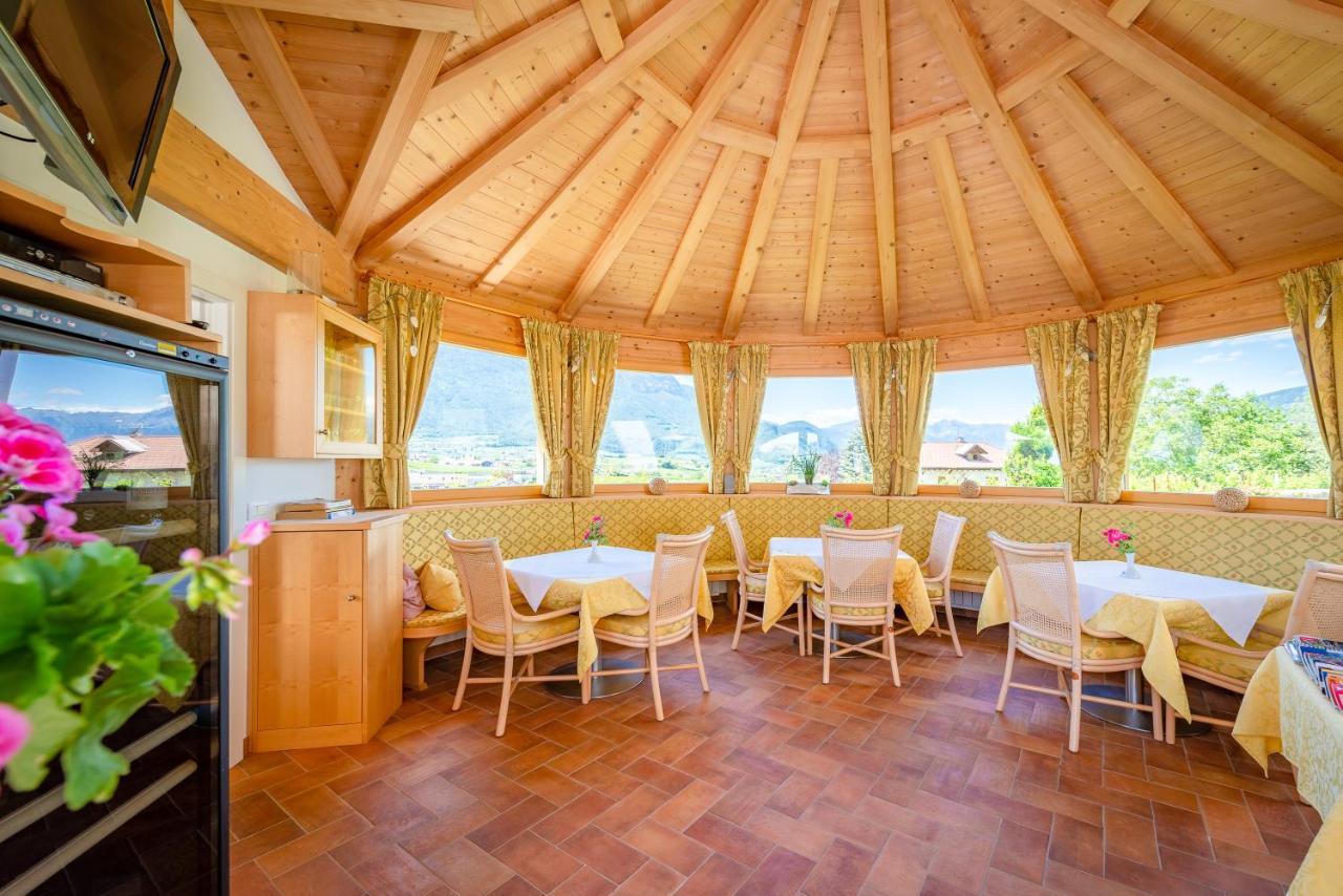 코르나이아노 Haus Oberhofer B&B 외부 사진