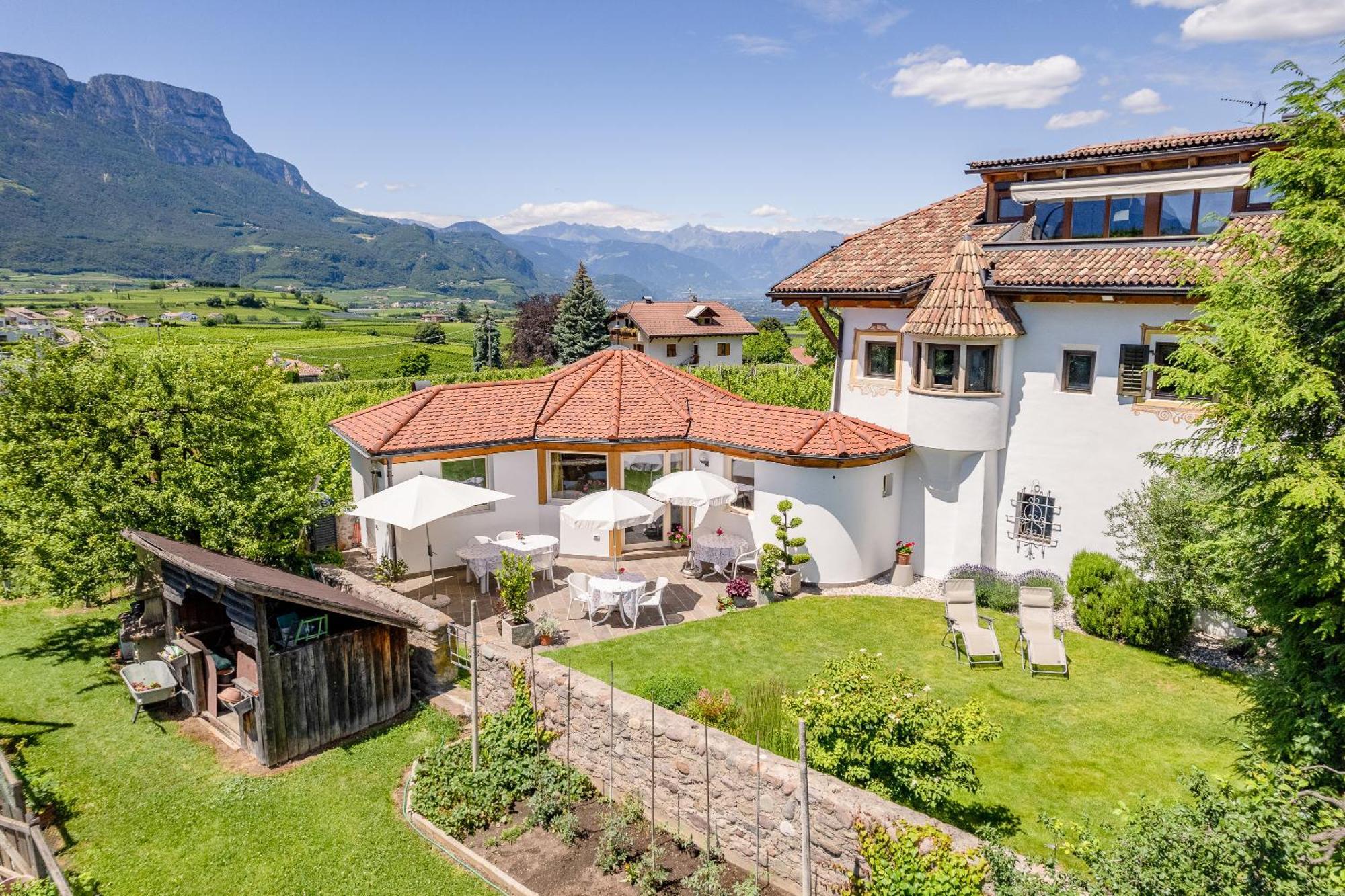 코르나이아노 Haus Oberhofer B&B 외부 사진